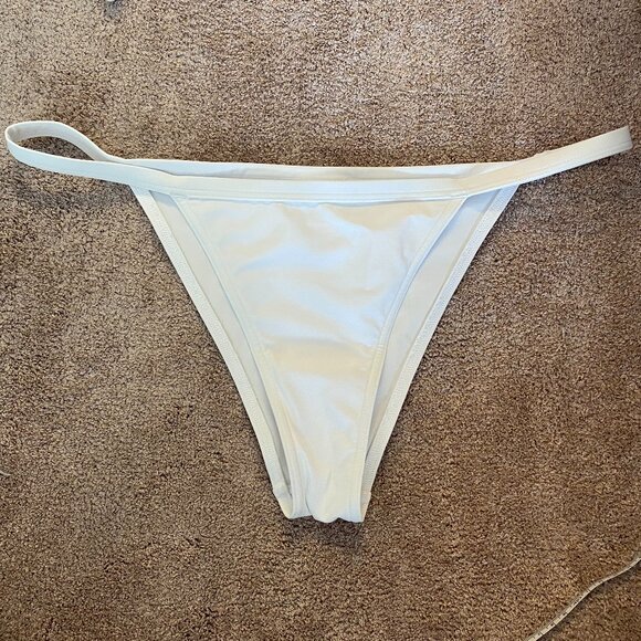 Babaton scoopneck bikini top & banded bottom - (size M) - Picture 8 of 16